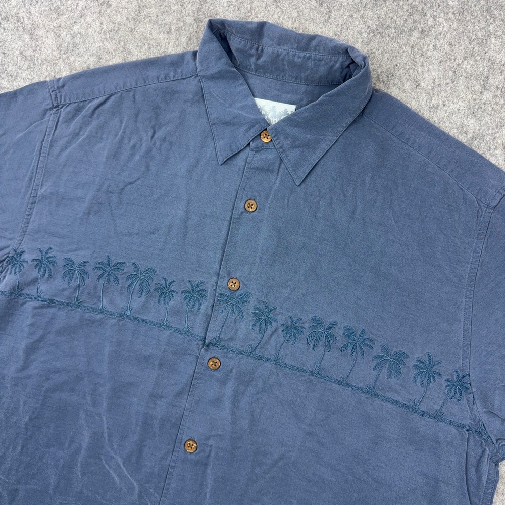 Quiksilver Shirt Mens Large Blue Palm Tree Embroidered Rayon Camp Beach Resort